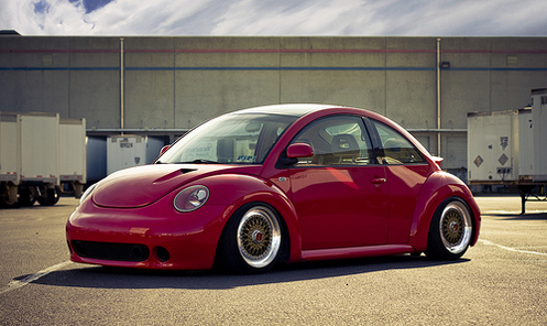 Red New Beetle Cette New Beetle tue Les BBS RS lui vont a ravir comme 